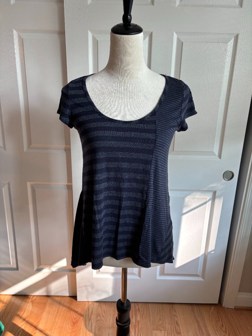 deliA*s  Blue & Gray Striped  Tee-Size Medium